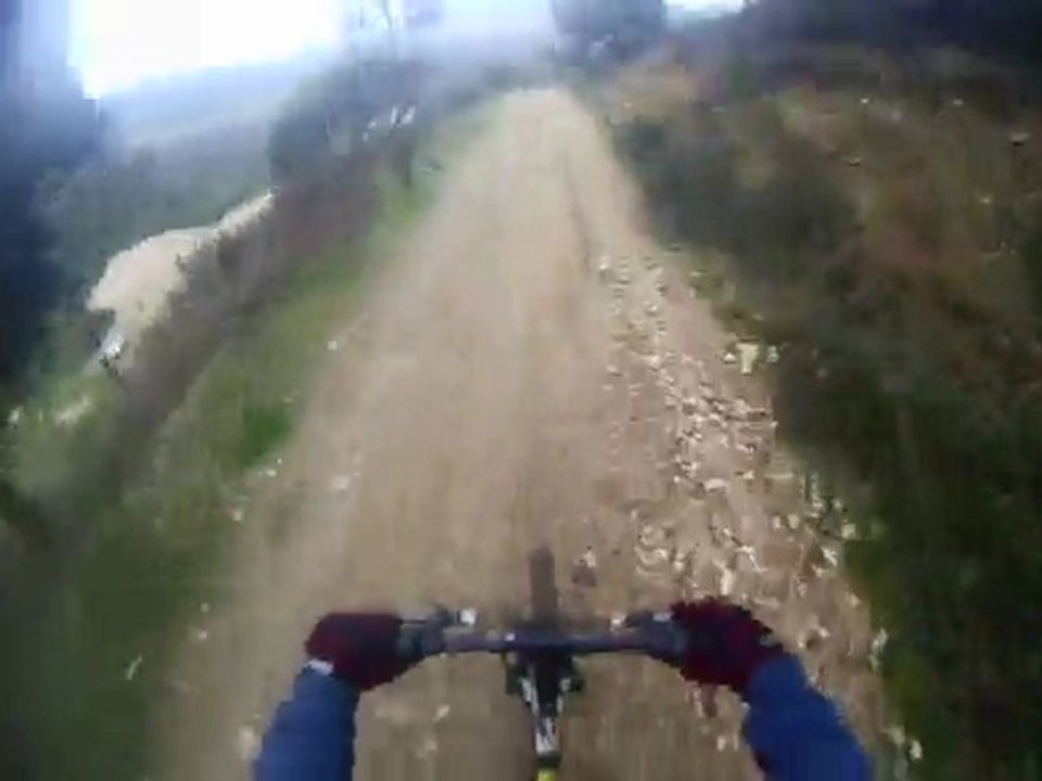 décente en vtt avec la go pro helmet hd