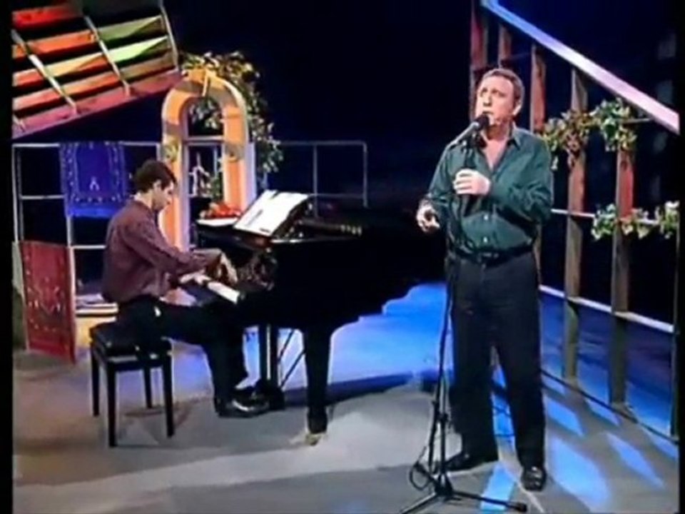 Israeli Top Singer Yehoram Gaon Celebrates 70  P.2