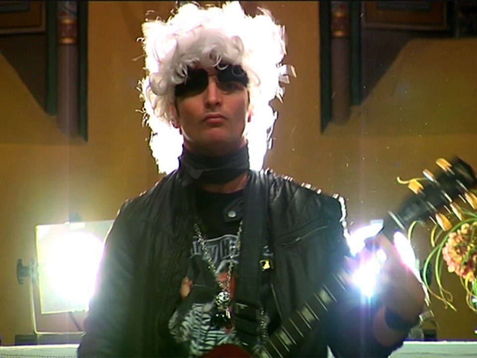 Raymond Hallyday, "Rallumer le jeu"