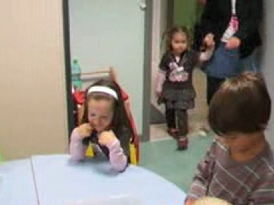 Emma au école maternelle 2009