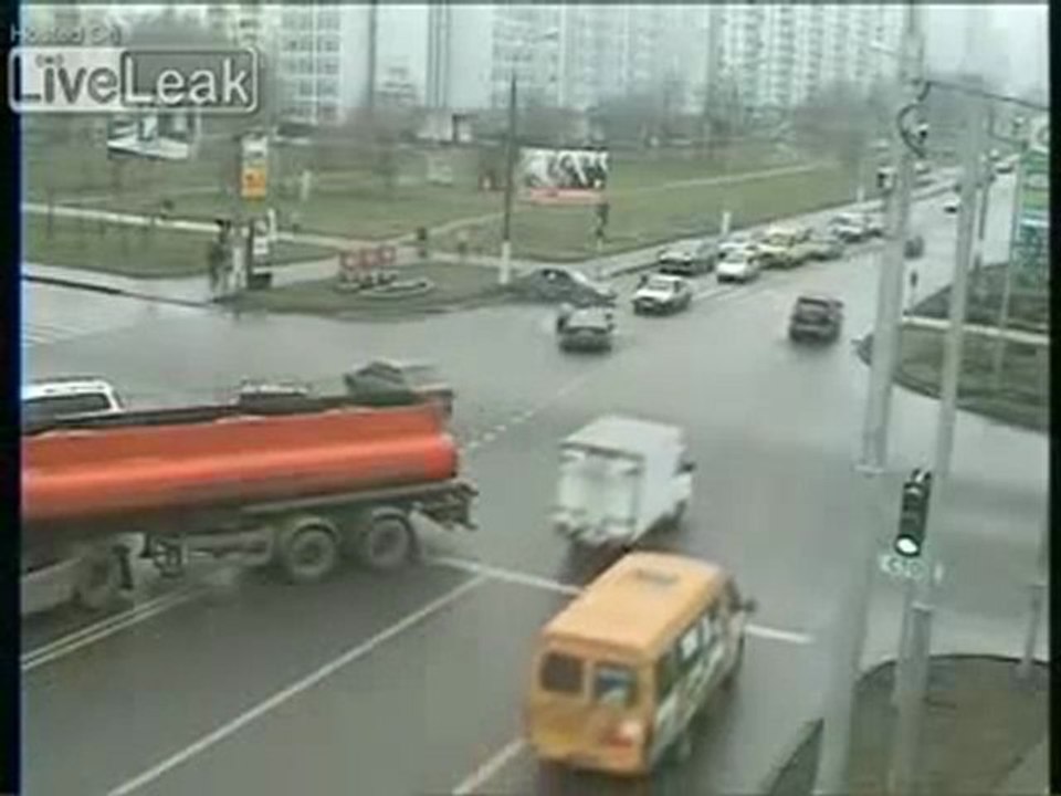Intersection crash (pas de son)