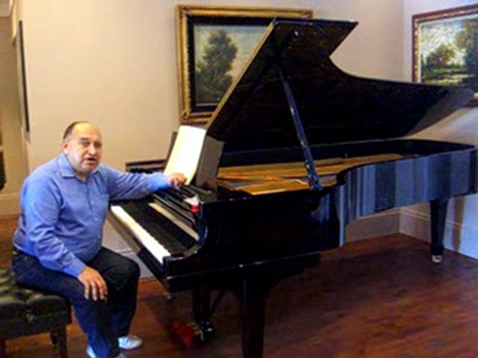 Hispanic Spanish Speaking Piano Teacher in Houston TX