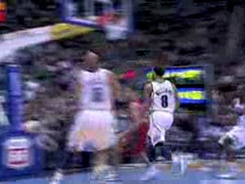 Deron Williams throws an amazing pass to Carlos Boozer, who