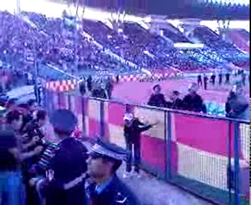 tfarej w t3alem [ Taraji Dawla ]