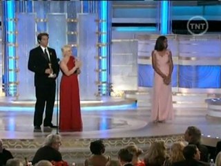 Zachary Levi apresentando o Golden Globes 2010