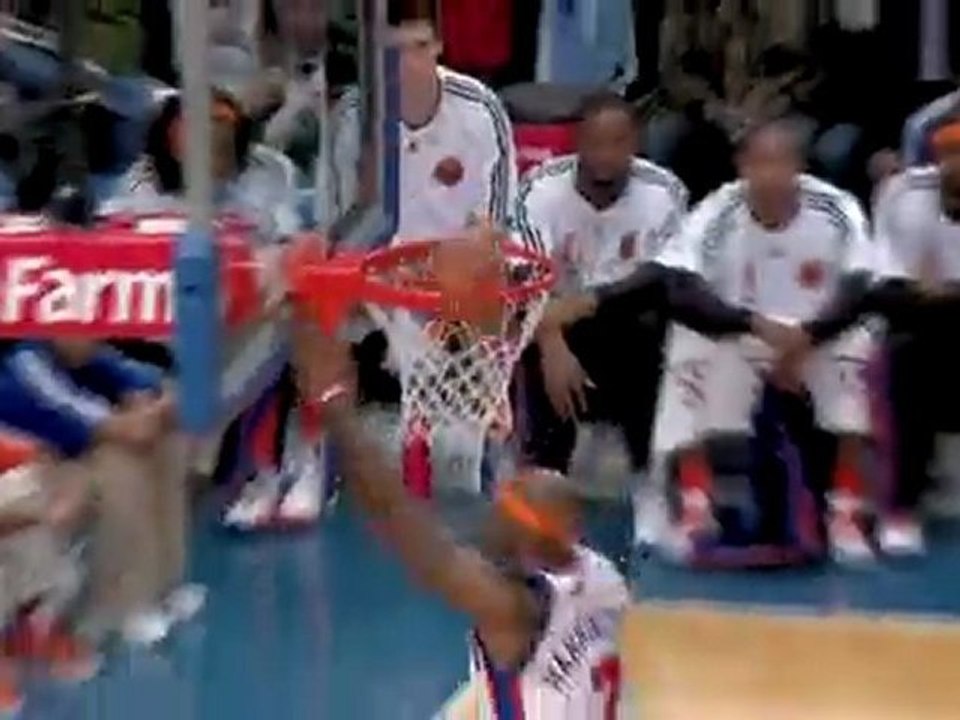 Jared Jeffries has scored 14 points in the first half but ca