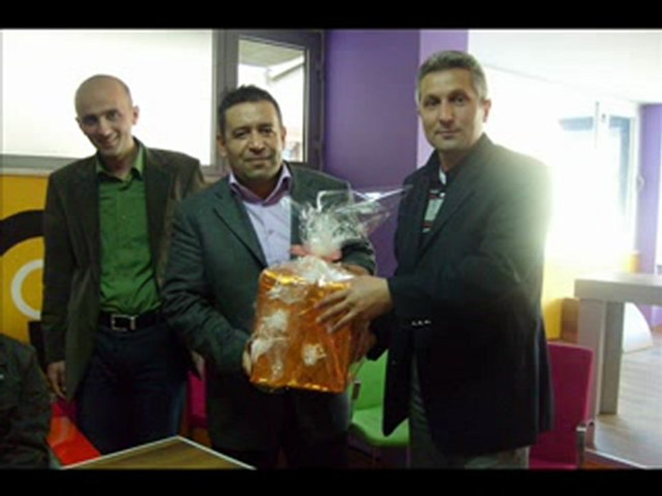 ŞİİR: SENİNLE İLGİLİ: YAZAN VE SESLENDİREN: SAVAŞ ŞENEL