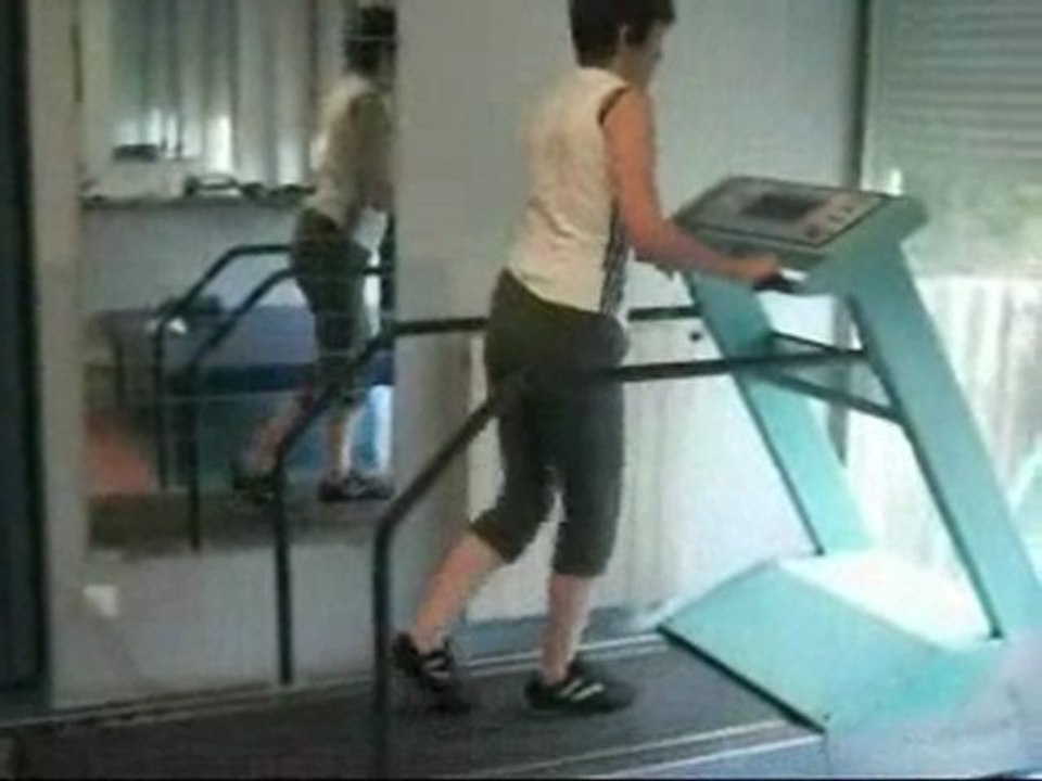 Facilitation de la flexion (sclérose en plaques)