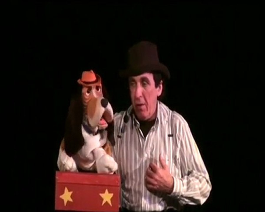 Francis Bigoudi ventriloque et son chien