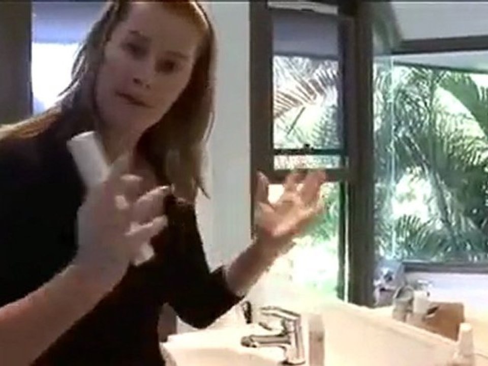 How To Apply Organic Skincare Beauty Cosmetics - Useful Tips