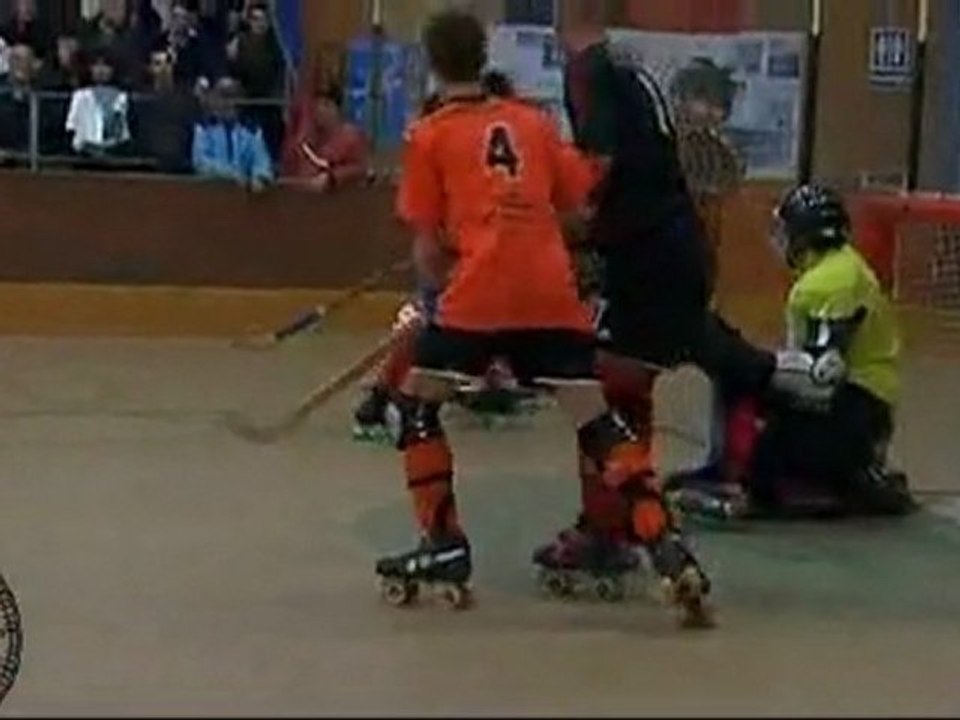 Rink hockey : La Roche-Sur-Yon/ Vaulx-en-Velin (4 à 0)