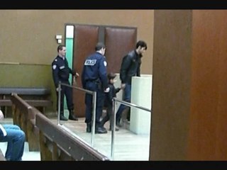 RESF 123 Kurdes échoués sur une plage de Corse African Tour