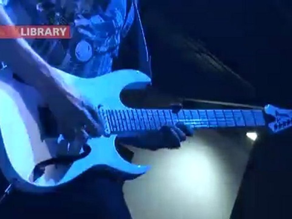 PAUL GILBERT '08 Scarified