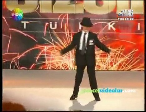 Michael jackson turkish boy. sonhaberimiz.com
