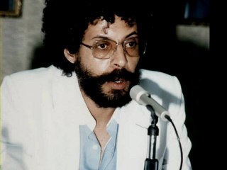 قصيدة للشاعر محمد الطوبي بصوت نهاد الحايك :*خطوة للتوحد