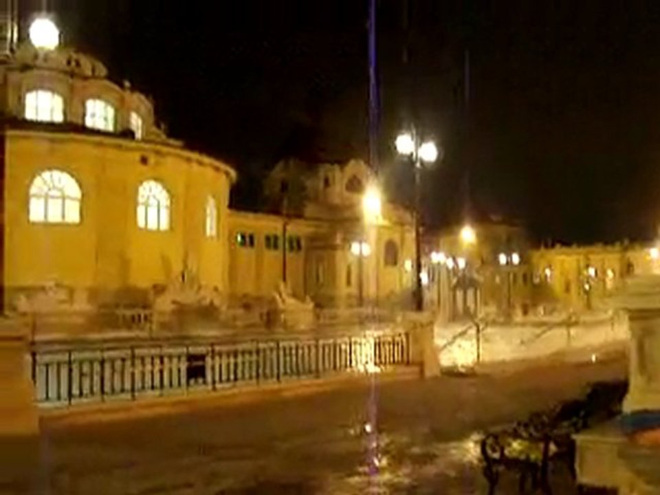 0° Dehors et 38° dans l'eau ...