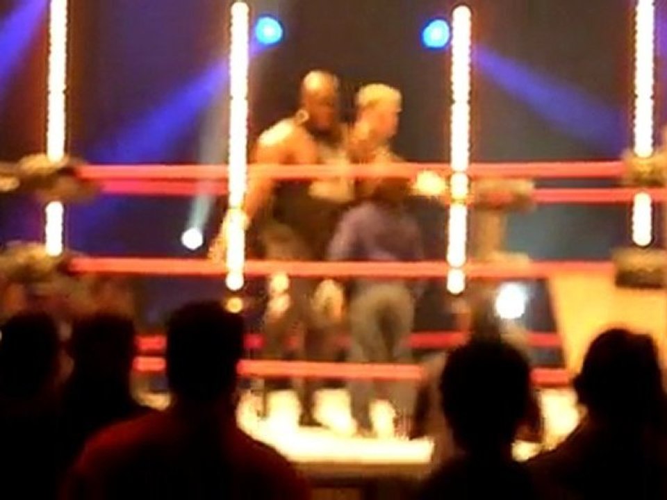 Team 3D celebre avec les fans