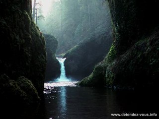 Musique de Relaxation - Vol 3 - Paisible Chute D'Eau