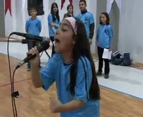 Şiir dediğin böyle okunur