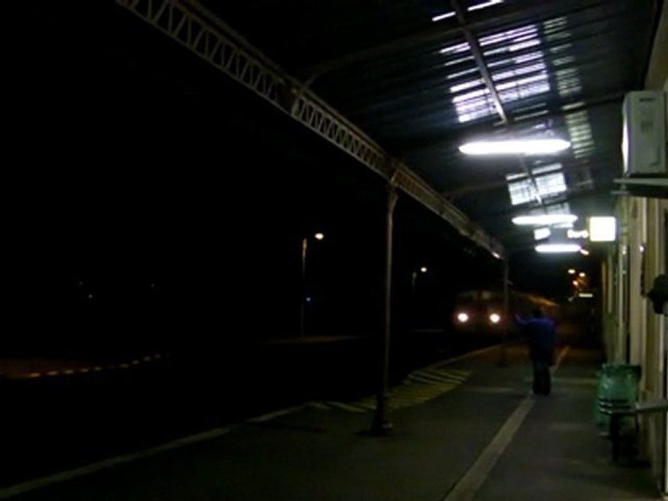 Train Piece Jaunes 2010 - BB 67616