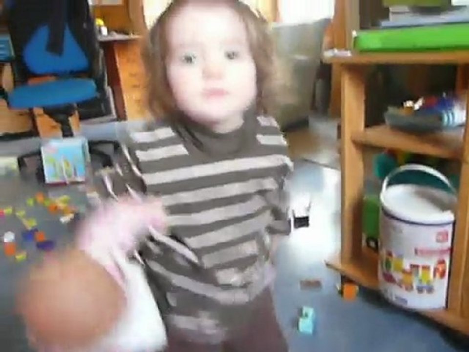 Alice et bébé 1
