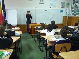 ecole N°7 - PItesti - cours par Estelle