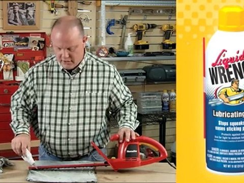 How to Lubricate Hedge Clippers Using Liquid Wrench