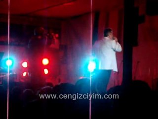 Cengiz Kurtoğlu - Duvardaki Resim&Liselim