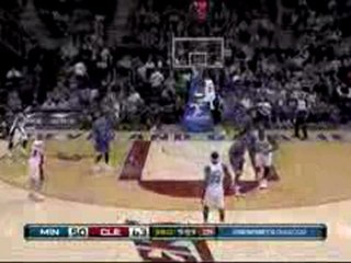 Shaq with a nice inside look to J.J. Hickson for the jam.