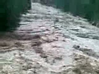 Yağmurdan sonra dere taşkını-2