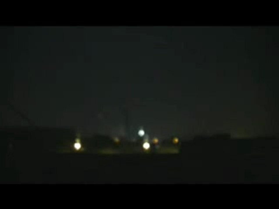 Cigar-shaped UFO over Belgium  - January 2010