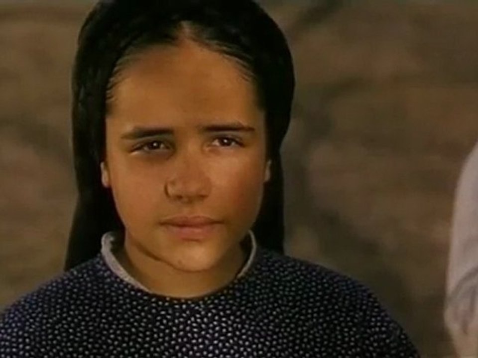 Fatima 2/5