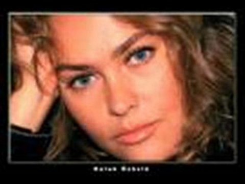 Hülya AVŞAR ... Sensiz kaldım inanki dünyama gün doğmuyor