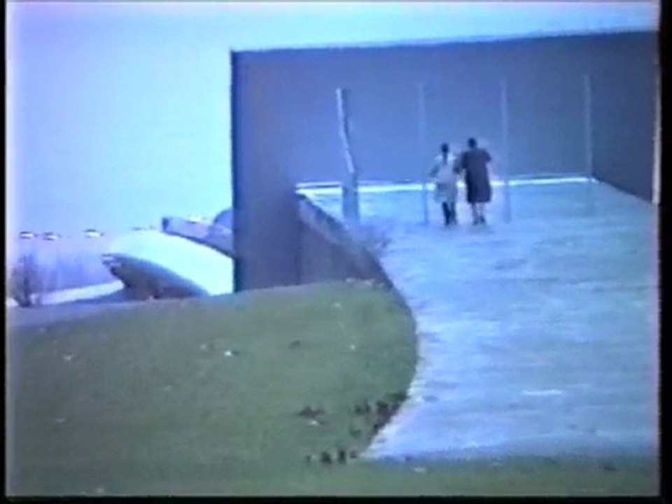 Encore... (court-métrage expérimental)