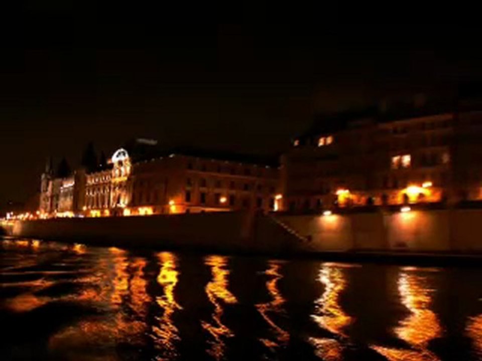 VISIONS ETRANGES DE PARIS LA NUIT