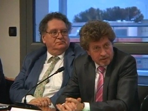 Georges Frêche en visite au CHU Carémeau de Nîmes