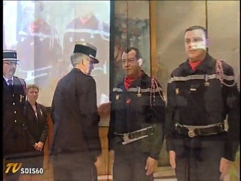 Cérémonie de remise de médailles et de galons