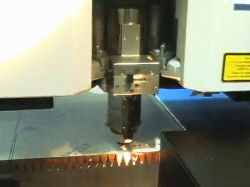 Pour une découpe LASER plus sûre et plus rapide, utilisez le 4226REN «by NOVACEL»