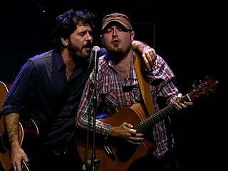 Smile. Gaztea live. Happy people