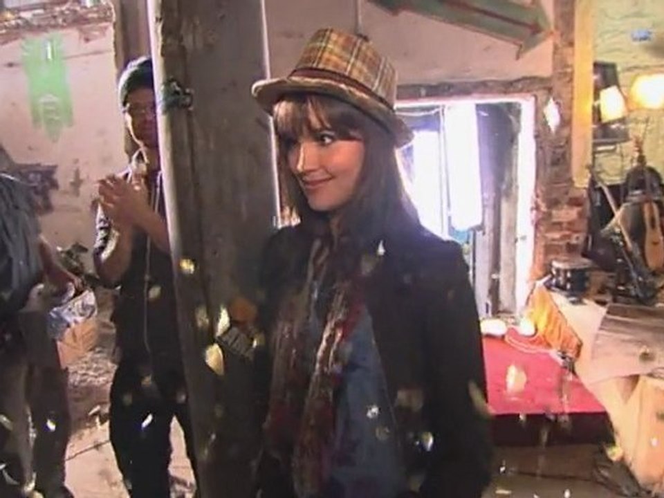 ROCK IT - CLIP (Julia)