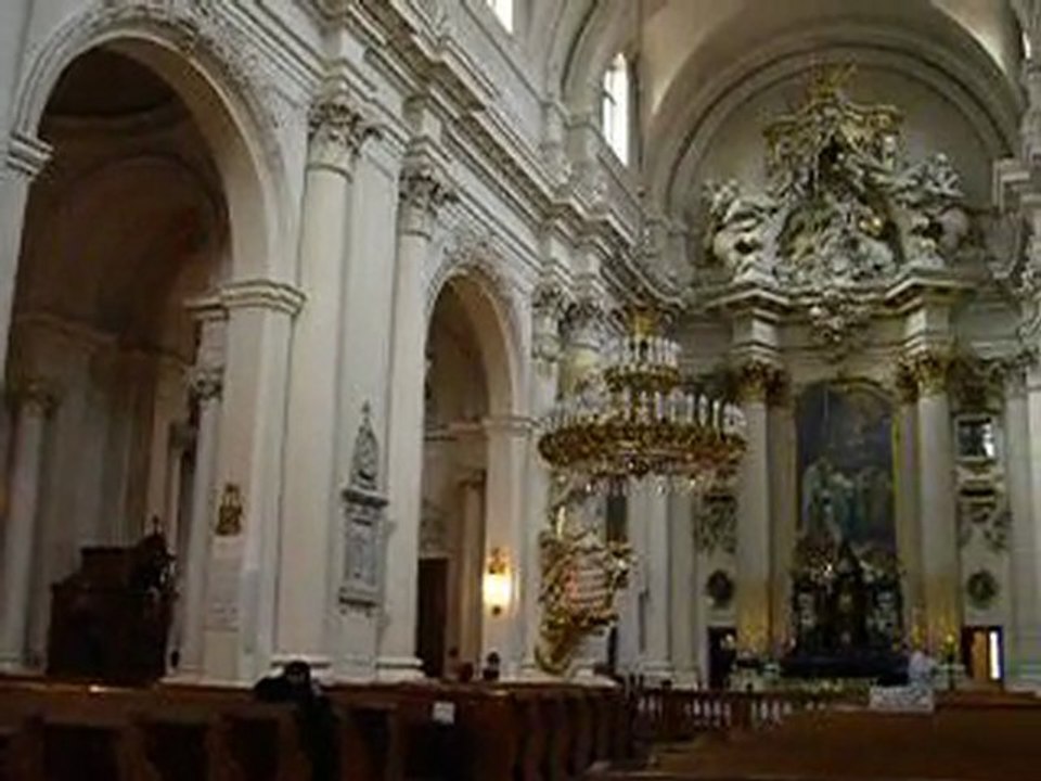 Varsovie : L'église des Visitandines, intérieur