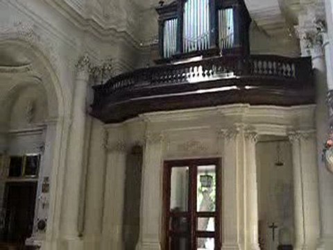 Varsovie : Eglise des Visitandines, intérieur (l'orgue)