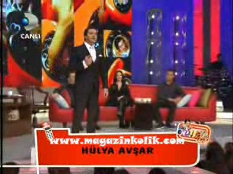 29-01-2010-KD-BEYAZ SHOW-ACUNDAN BEYAZ'A HÜLYA AVŞAR ŞAKASI
