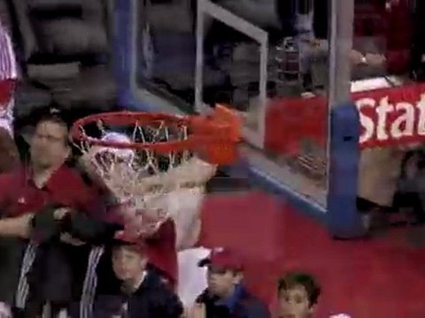 Dwyane Wade scores 22 points in Miami's victory over the Pis