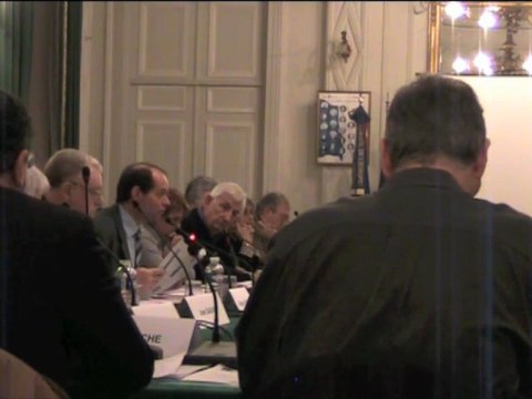 conseil municipal à Avranches - 25/01/2010 - Q3