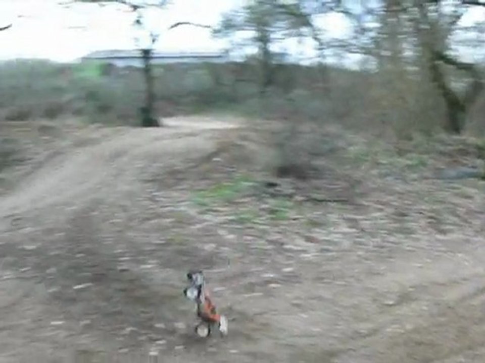 Hyper 8.5 au terrain de motocross (30 Janvier 2010)