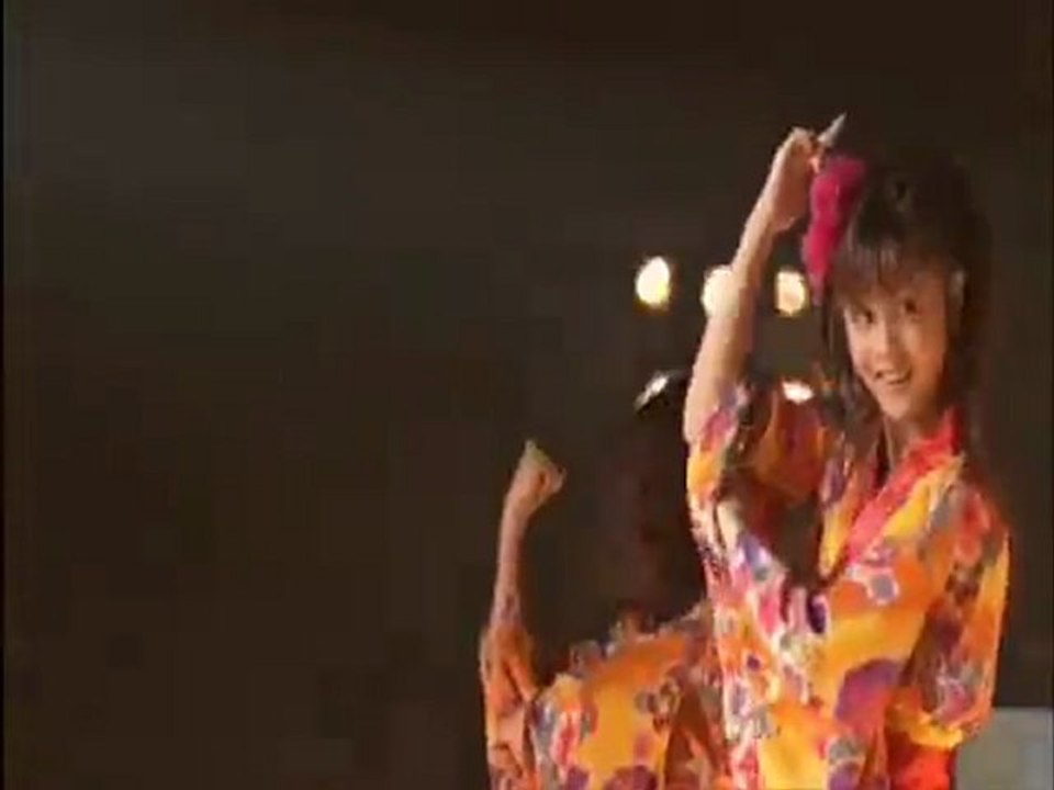 Morning Musume et Berryz Koubou - Sukiyaki y piriri to yukou