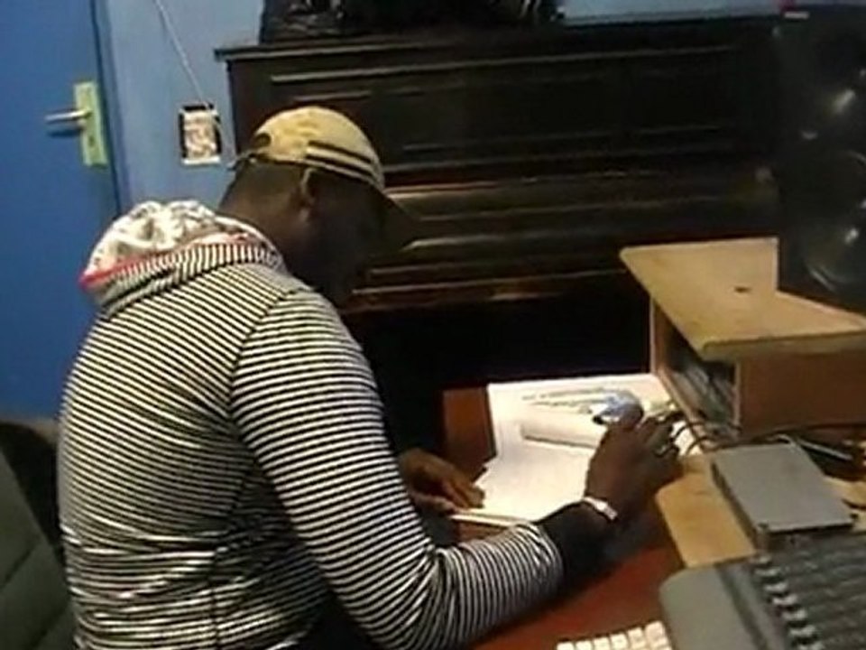 ALPHA ET MAC KREGOR EN MODE ECRITURE