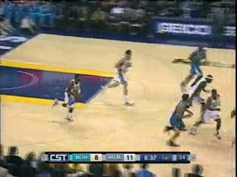 O.J. Mayo gets the ball to Rudy Gay for the high-flying dunk