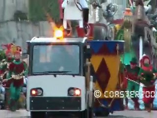 Char en panne pendant la Parade Noël - Disneyland Paris